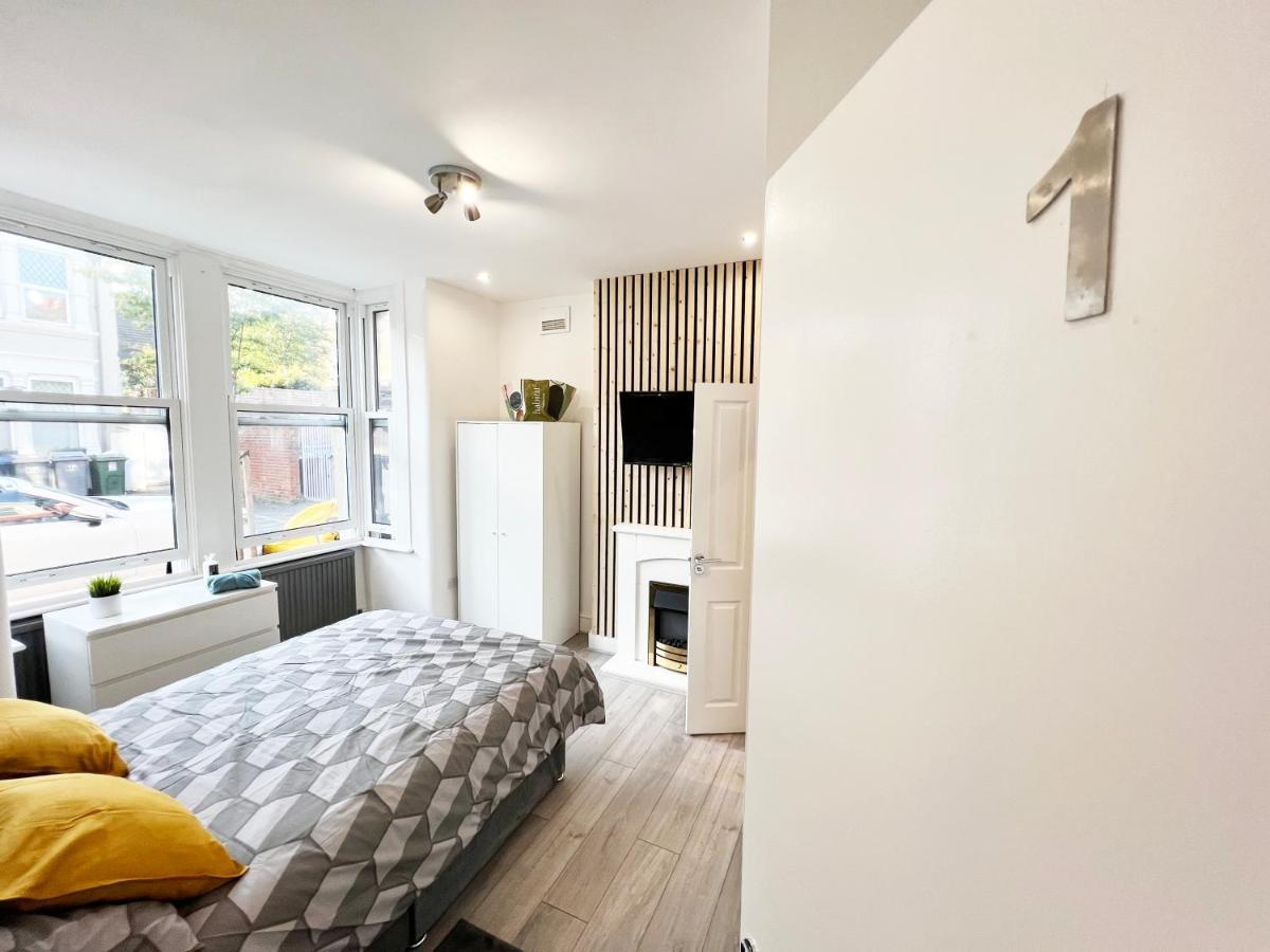 Minet Gardens - Centrally Located - Rm 1 Pensión *